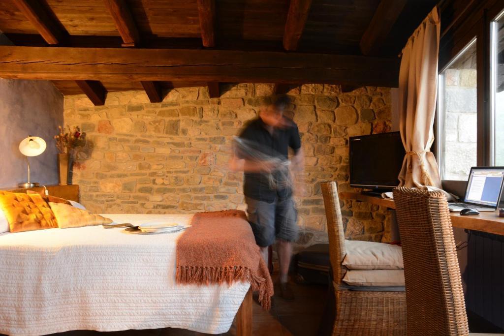 Monegal Otel San Lorenzo de Morunys Oda fotoğraf
